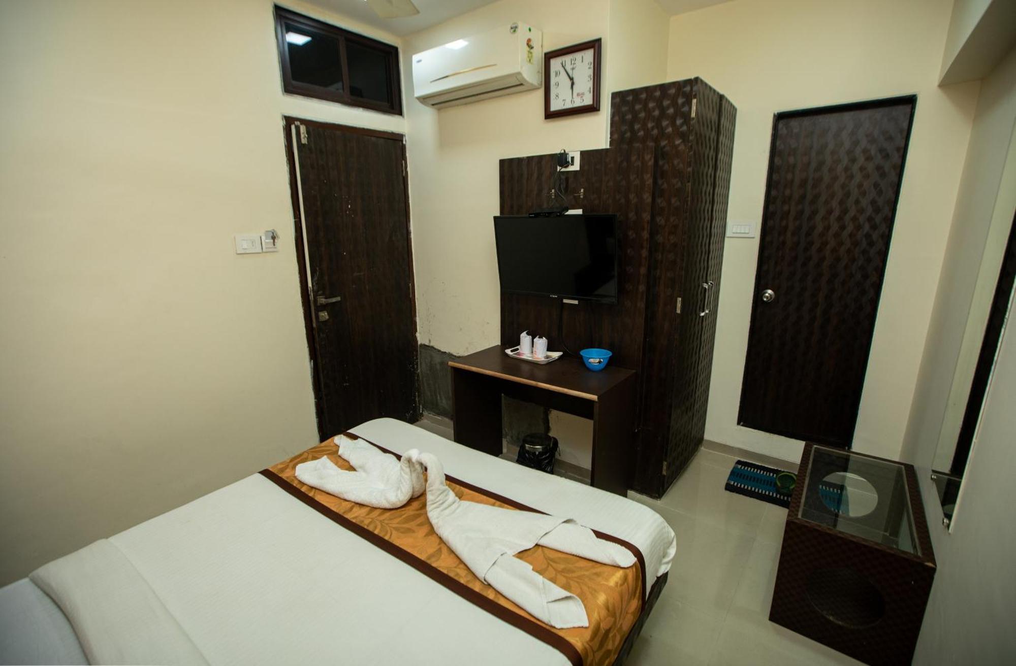 Hotel J D Residency Mumbai Exterior photo