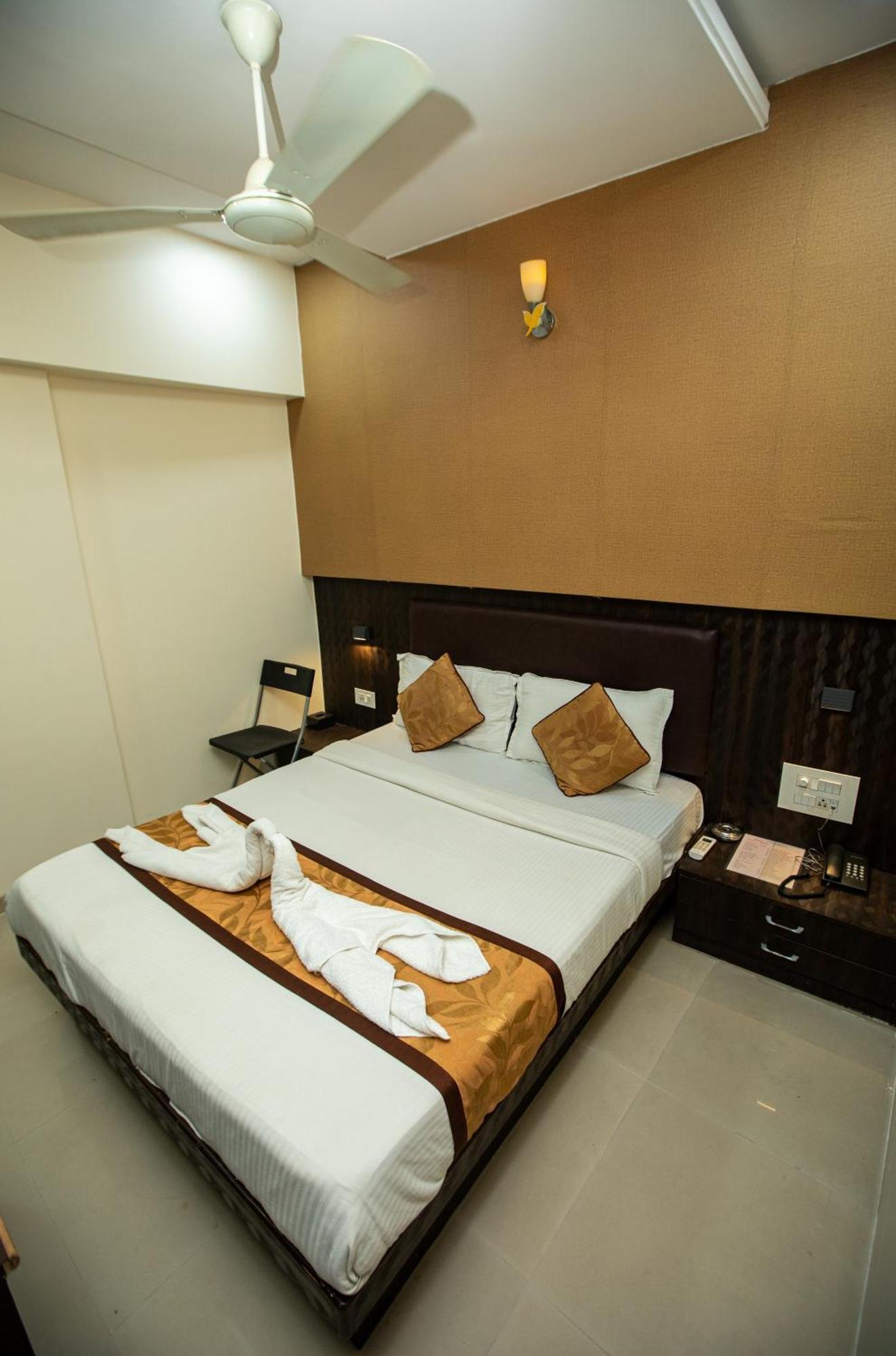 Hotel J D Residency Mumbai Exterior photo