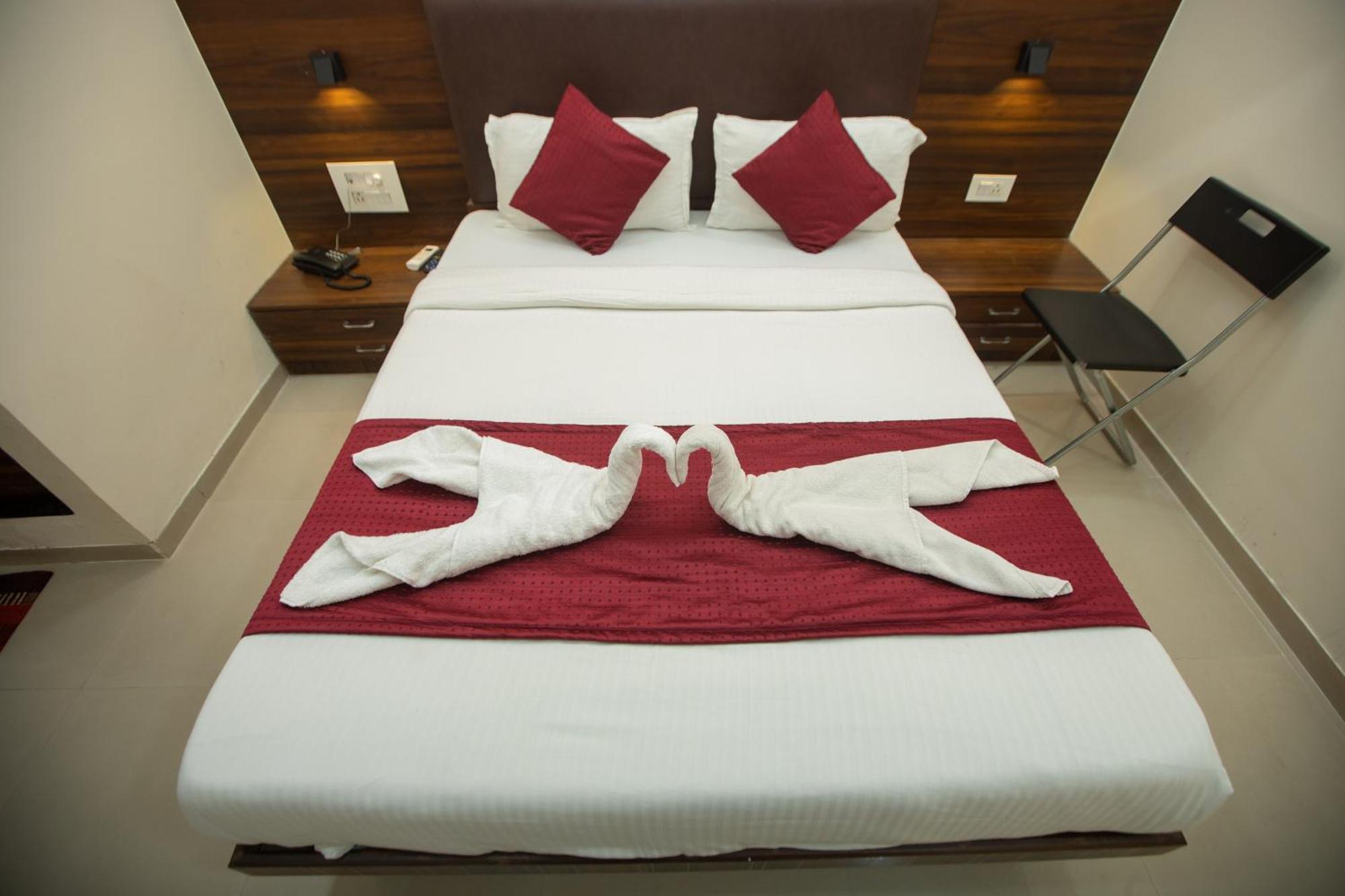 Hotel J D Residency Mumbai Exterior photo
