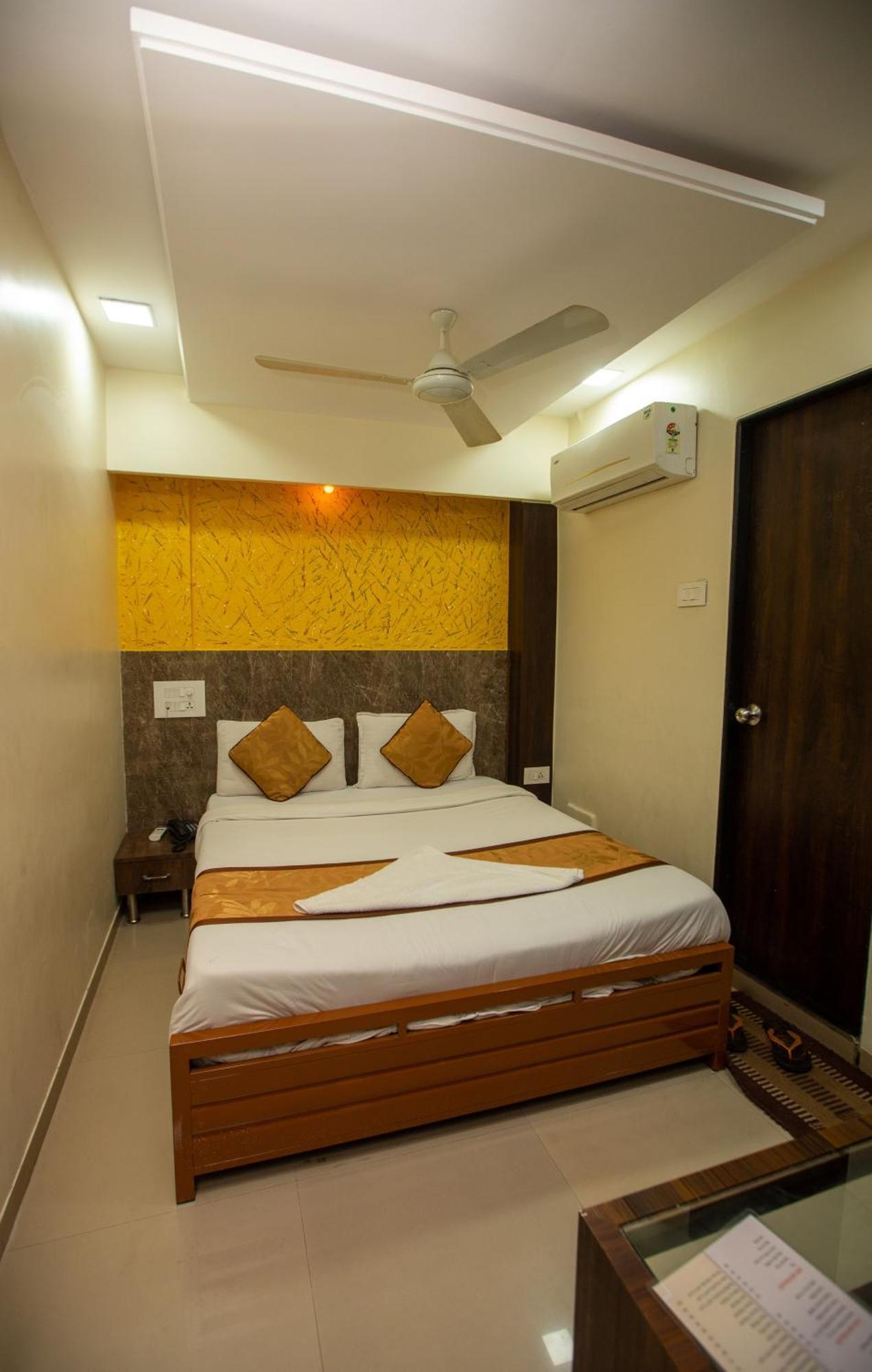Hotel J D Residency Mumbai Exterior photo