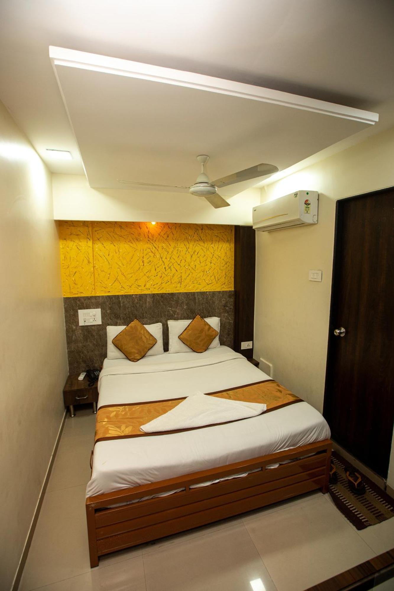 Hotel J D Residency Mumbai Exterior photo